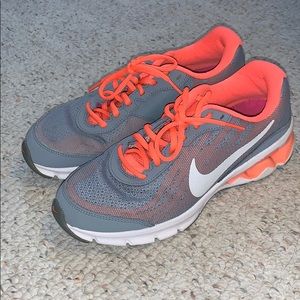 Nike Reax Run 9